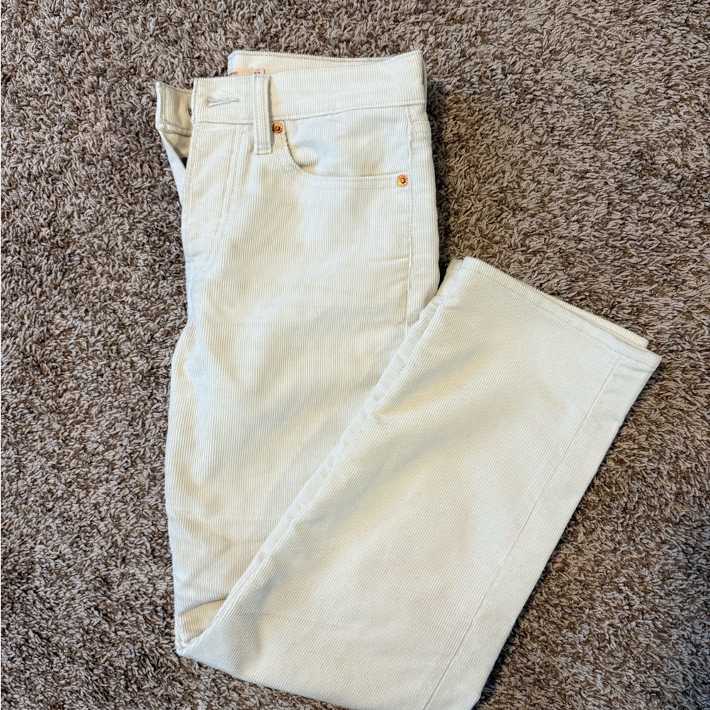 Levi's Cream Wedgie Straight Leg Pants